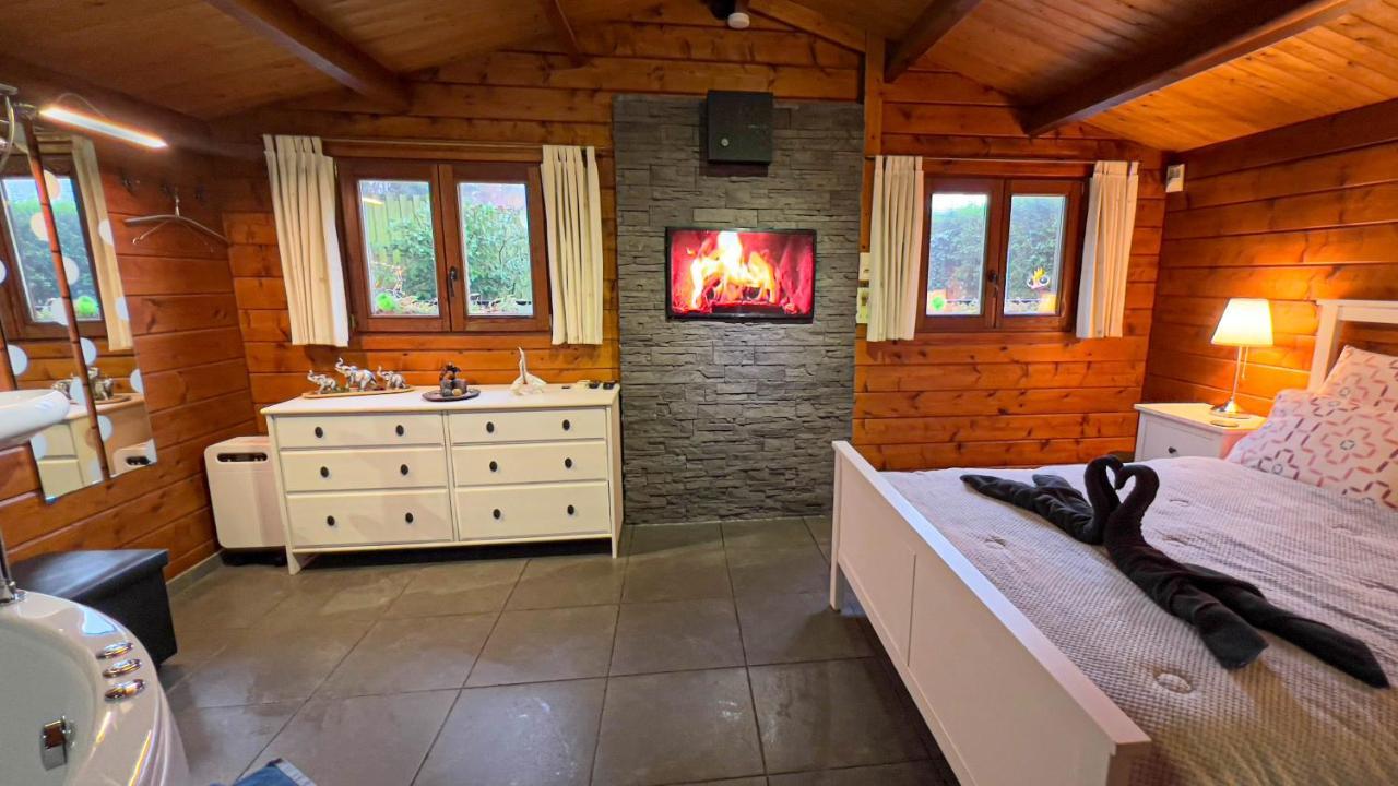 Au Chalet D'Isa Havelange Екстериор снимка